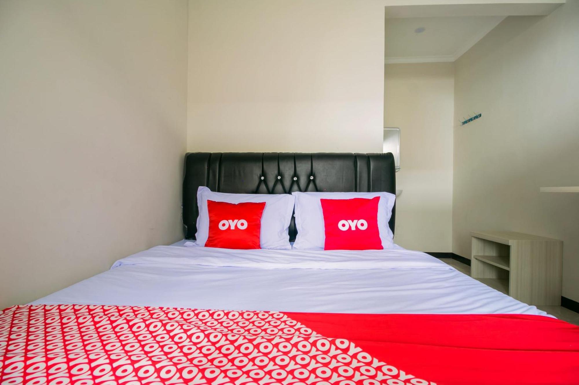 Oyo 1078 Fakhira Residence Cianjur Εξωτερικό φωτογραφία